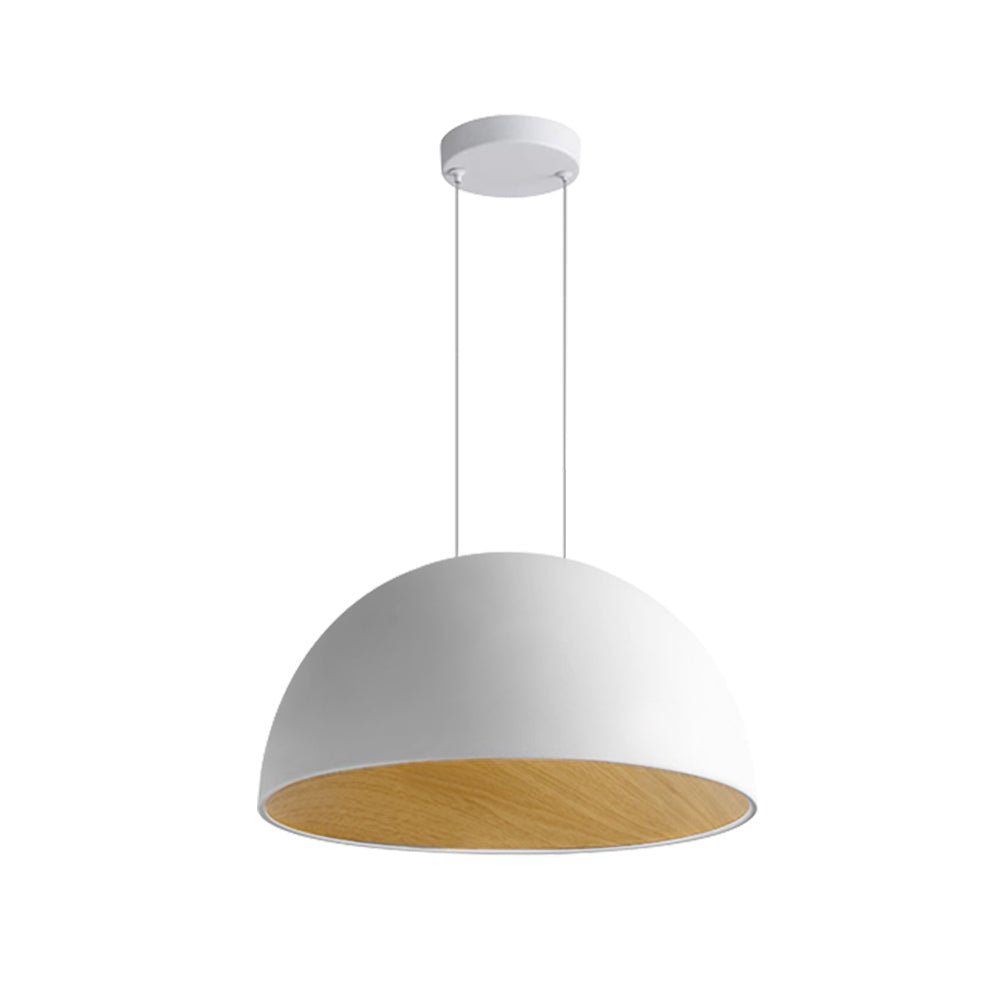 Luz LED moderna: Lámpara colgante cúpula nórdica de madera blanca, perfecta para interiores elegantes.
