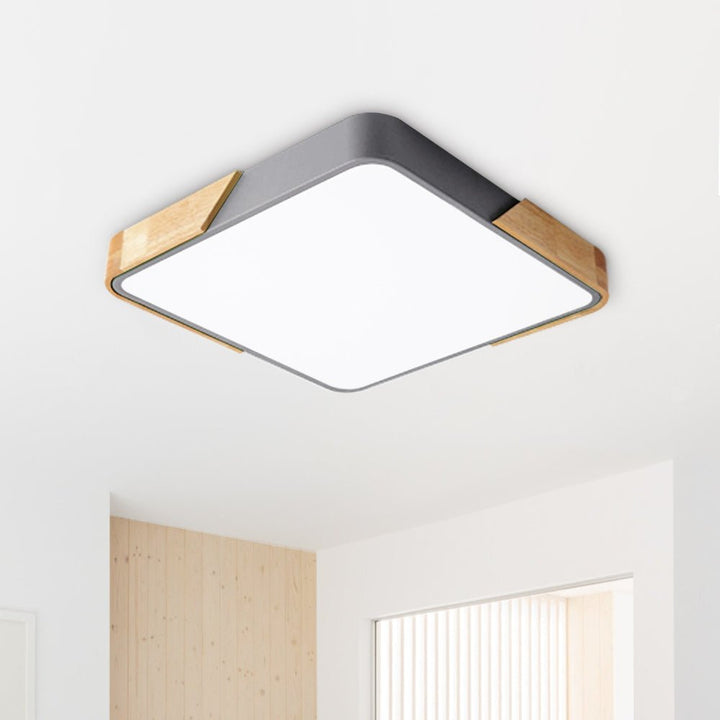 Lámpara LED de techo empotrada cuadrada con borde de madera, luz regulable, diseño minimalista.