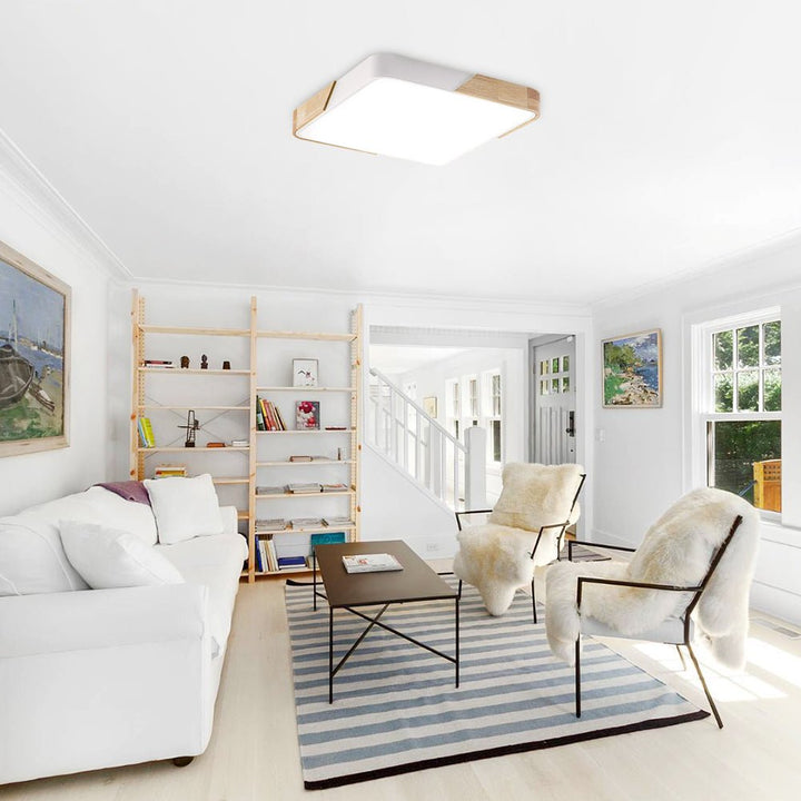 Lámpara LED de techo cuadrada blanca con acabado de madera, regulable, para salón o dormitorio.