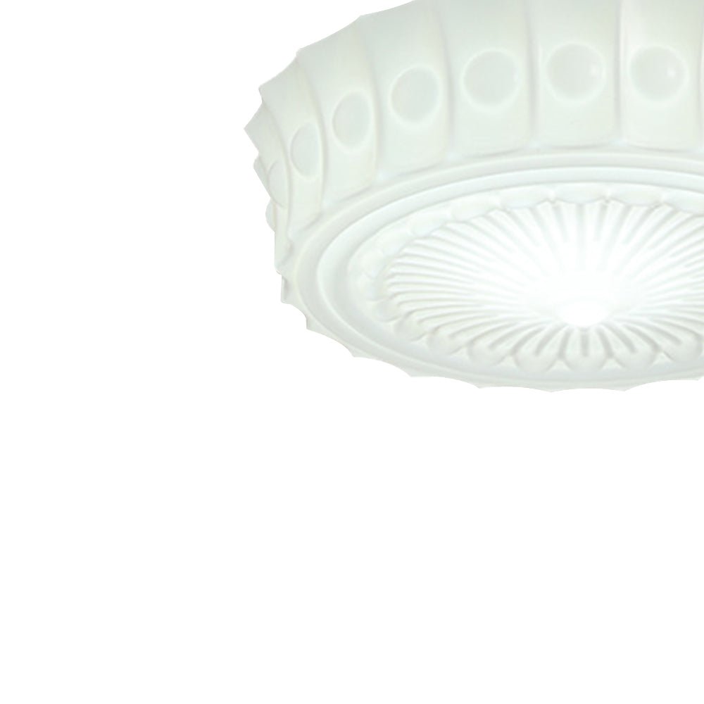 Lámpara colgante de cerámica negra estilo escolar vintage, toque moderno en iluminación LED.