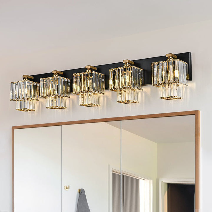 Lámpara de pared glamurosa dorada para tocador, 4 luces de cristal.