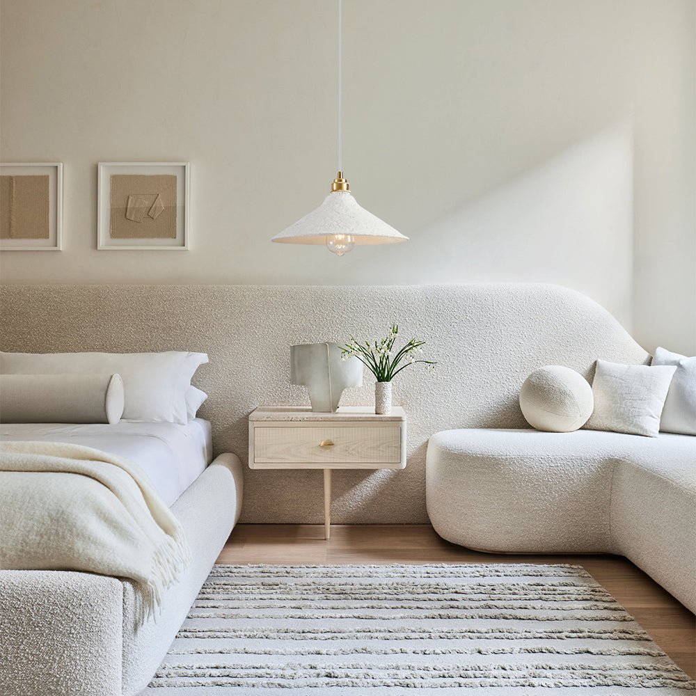 Cerámica colgante para cocina, diseño nórdico funcional, aporta estilo y luz sobre la isla.