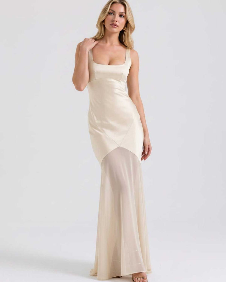 Vestido de noche fluido para mujer, ideal para fiesta o invitada de boda, un look sofisticado y versátil.