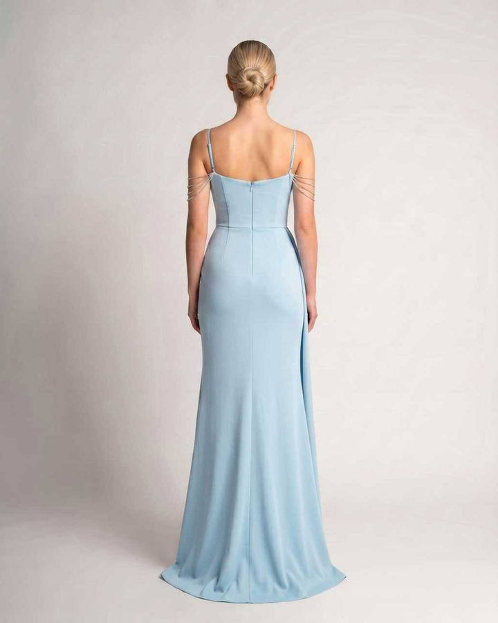 Vestido de noche largo, moda mujer, ideal para bodas y cócteles.