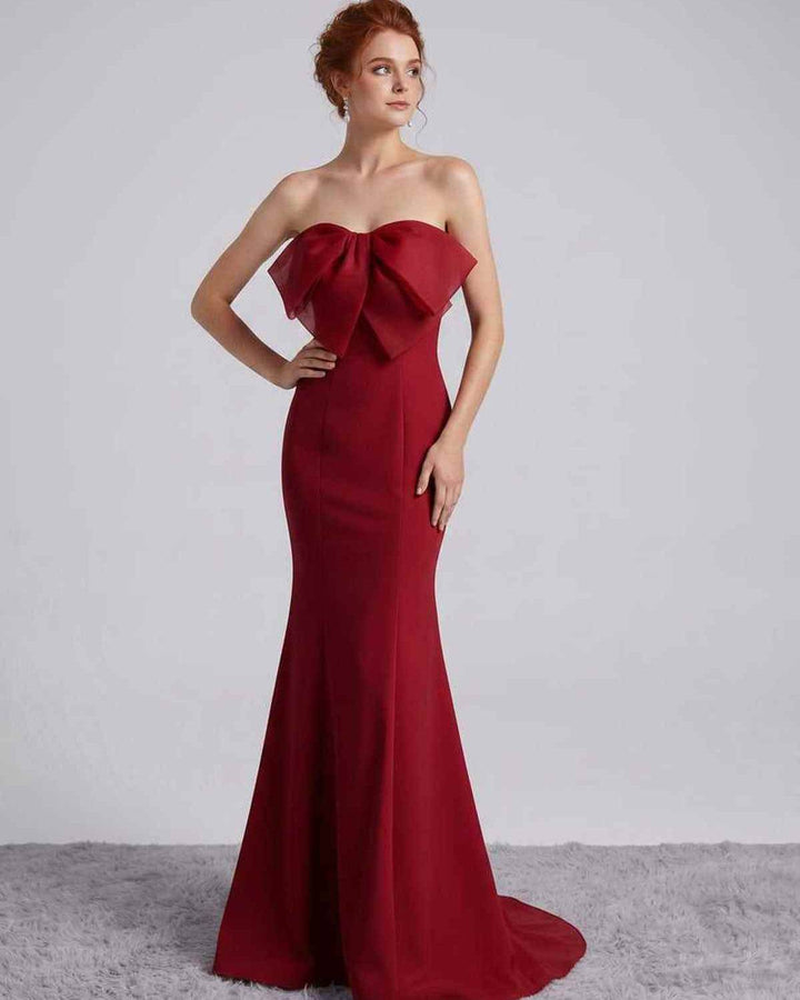 Vestido formal de noche, corte sirena, elegancia para cualquier ocasión especial.
