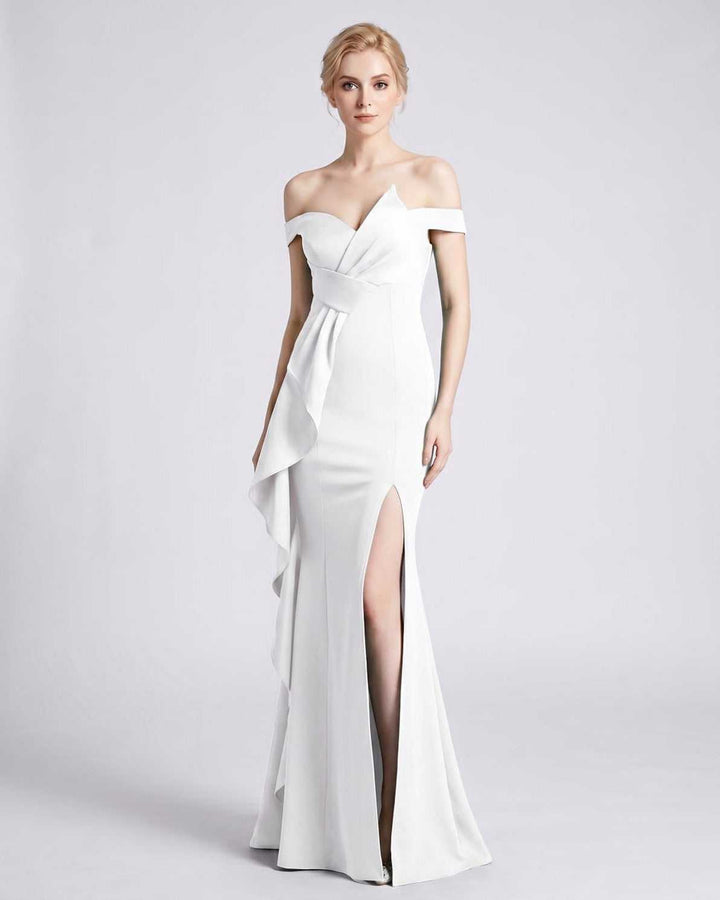 Vestido de mujer elegante, sin mangas. Perfecto para noches de fiesta y cócteles.