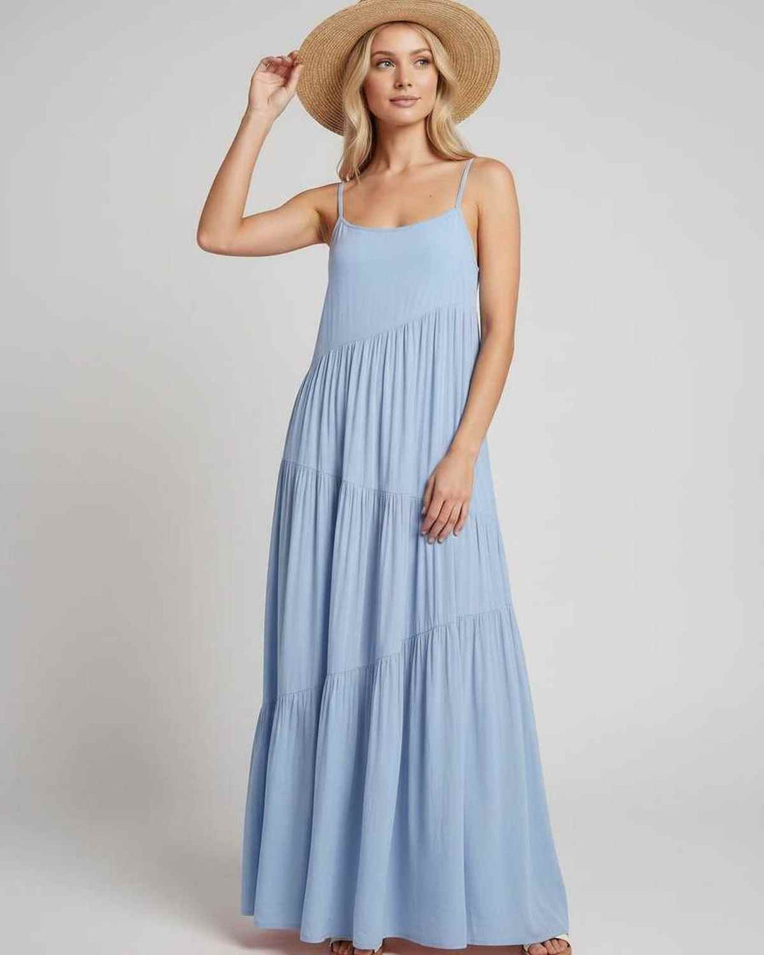 Vestido de verano fluido, muy cómodo para cualquier ocasión.