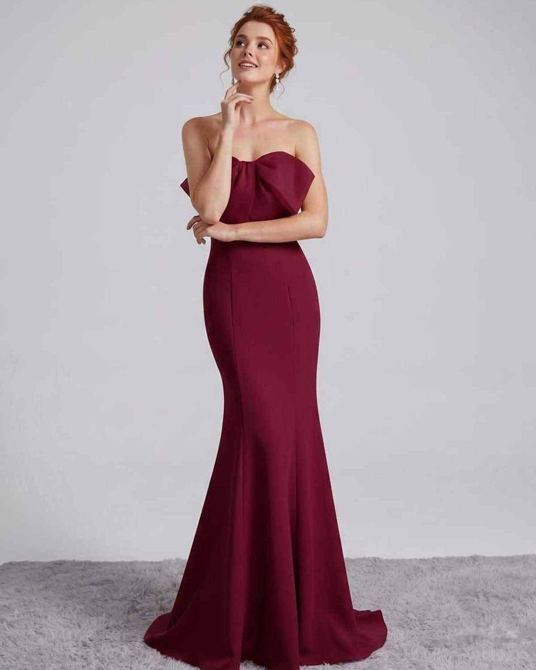 Vestido elegante de noche, silueta sirena, ideal para eventos de gala o bodas.