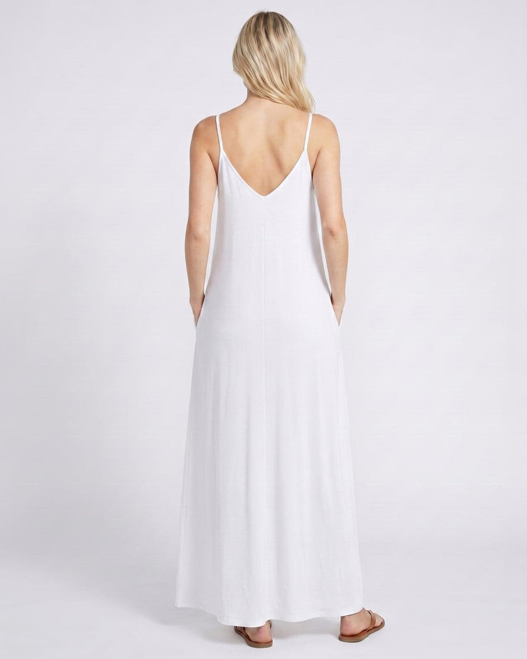 Vestido casual veraniego con escote V, bolsillos, largo, perfecto para mujer.