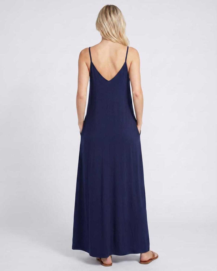 Vestido de mujer para verano: largo, casual, escote V, bolsillos y muy cómodo.