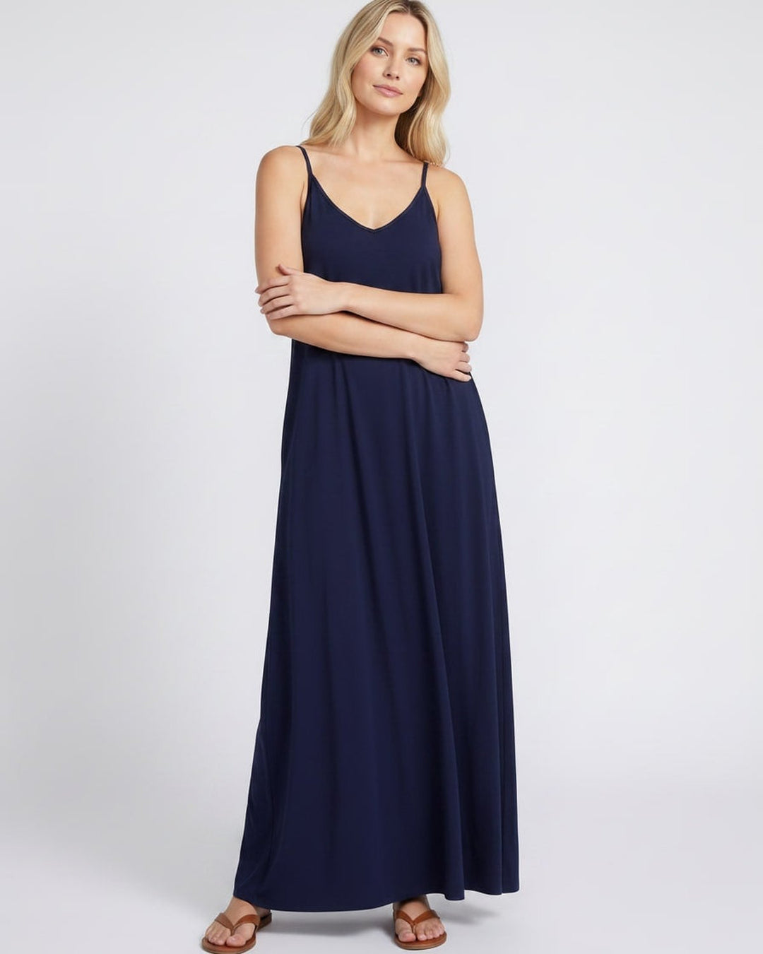 Vestido casual veraniego con escote V, bolsillos y largo, un must-have para mujer.