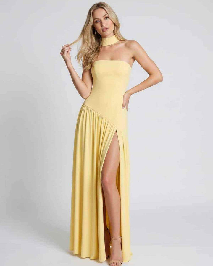 Elegante vestido largo sin tirantes para mujer, estilo fiesta formal. Ideal para verano y eventos chic.