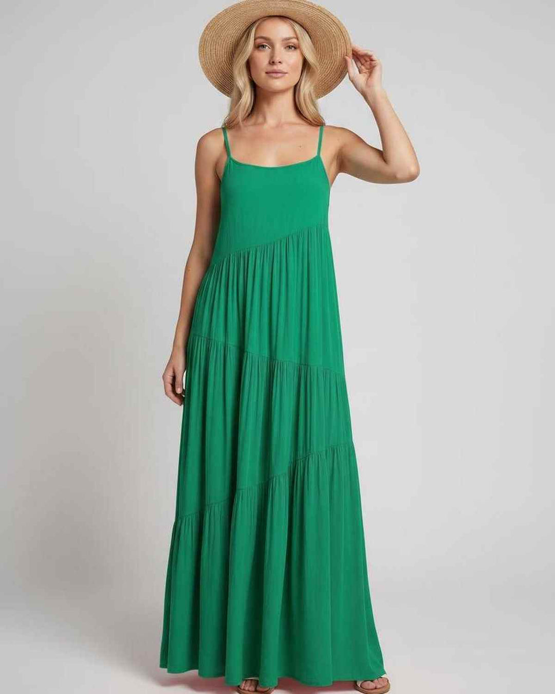 Vestido de playa fluido para mujer, indispensable para tus días.