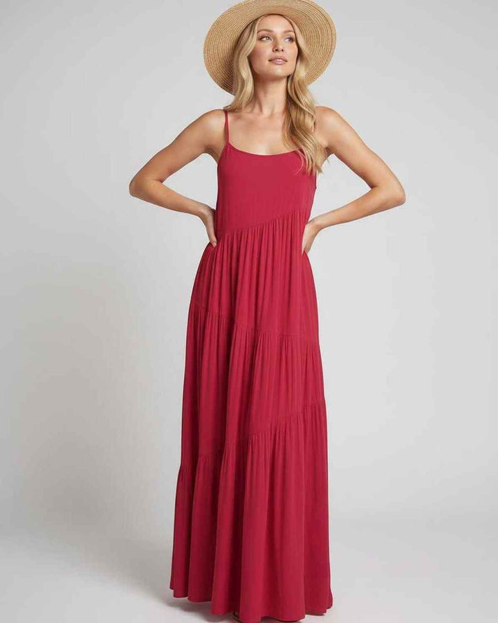 Vestido de resort fluido para mujer, de elegancia casual.