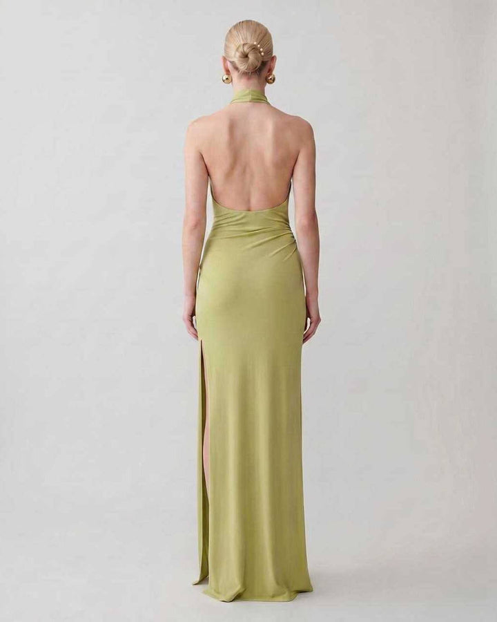 Vestido largo de noche sin mangas para mujer, diseño cuello halter, silueta columna.