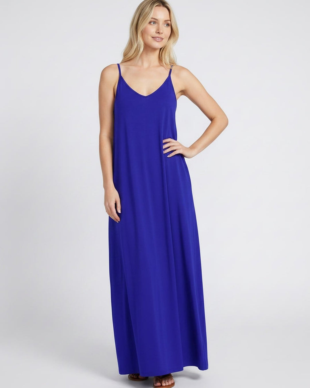 Casual y chic: vestido maxi de verano con escote V y bolsillos para mujer.