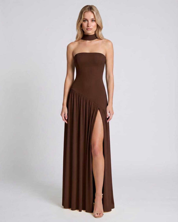 Vestido maxi elegante mujer, sin tirantes, abertura alta. Ideal para eventos formales y moda de verano.