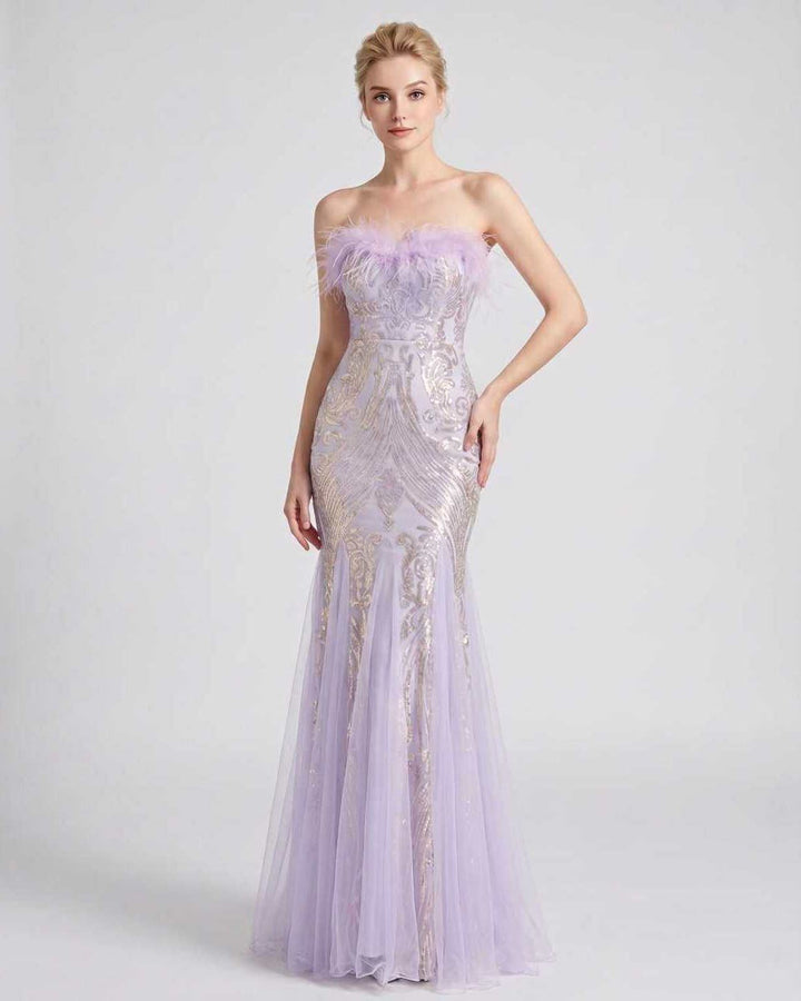 Vestido maxi de fiesta con plumas y lentejuelas, sin mangas, para ocasión especial.