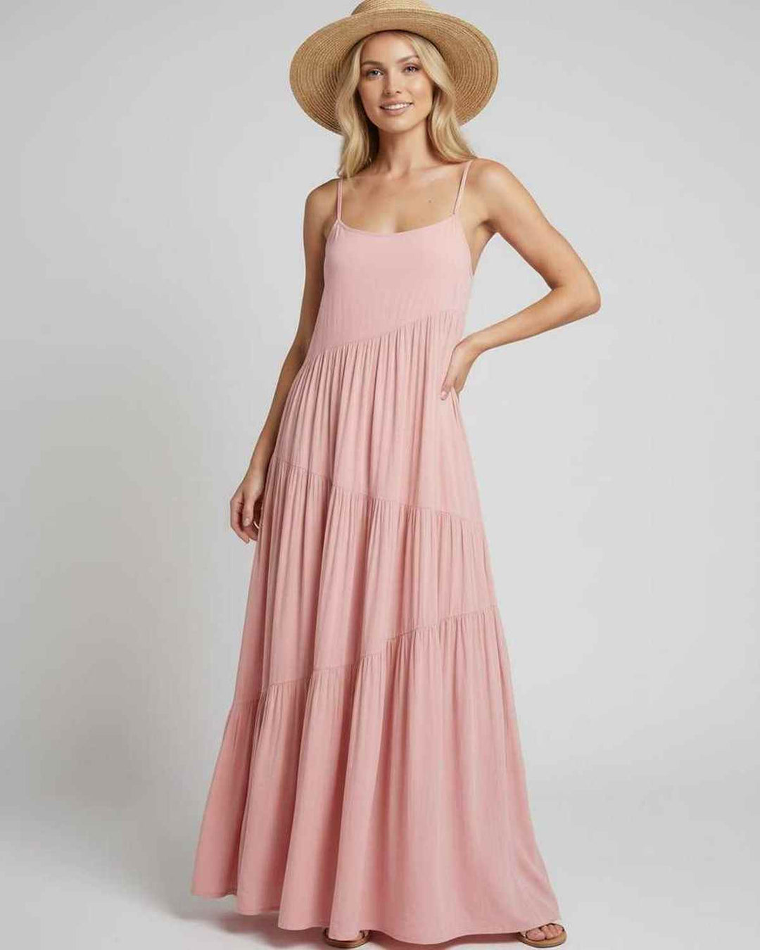 Elegante vestido maxi sin mangas para fiestas de verano.