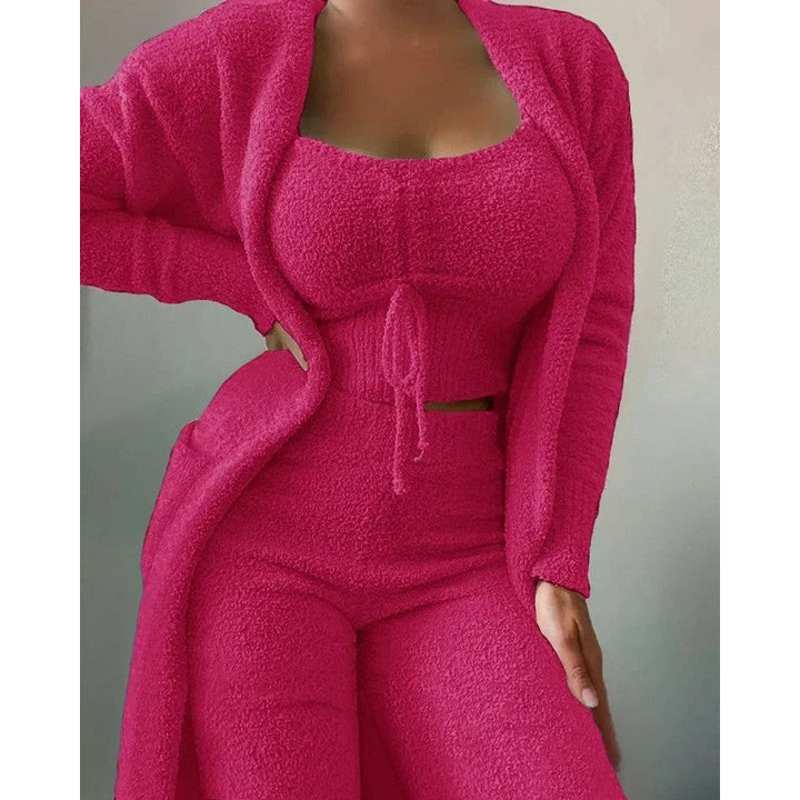 Conjunto pijama de mujer 3 piezas, ropa de casa y loungewear de lujo. Máximo confort para el invierno.