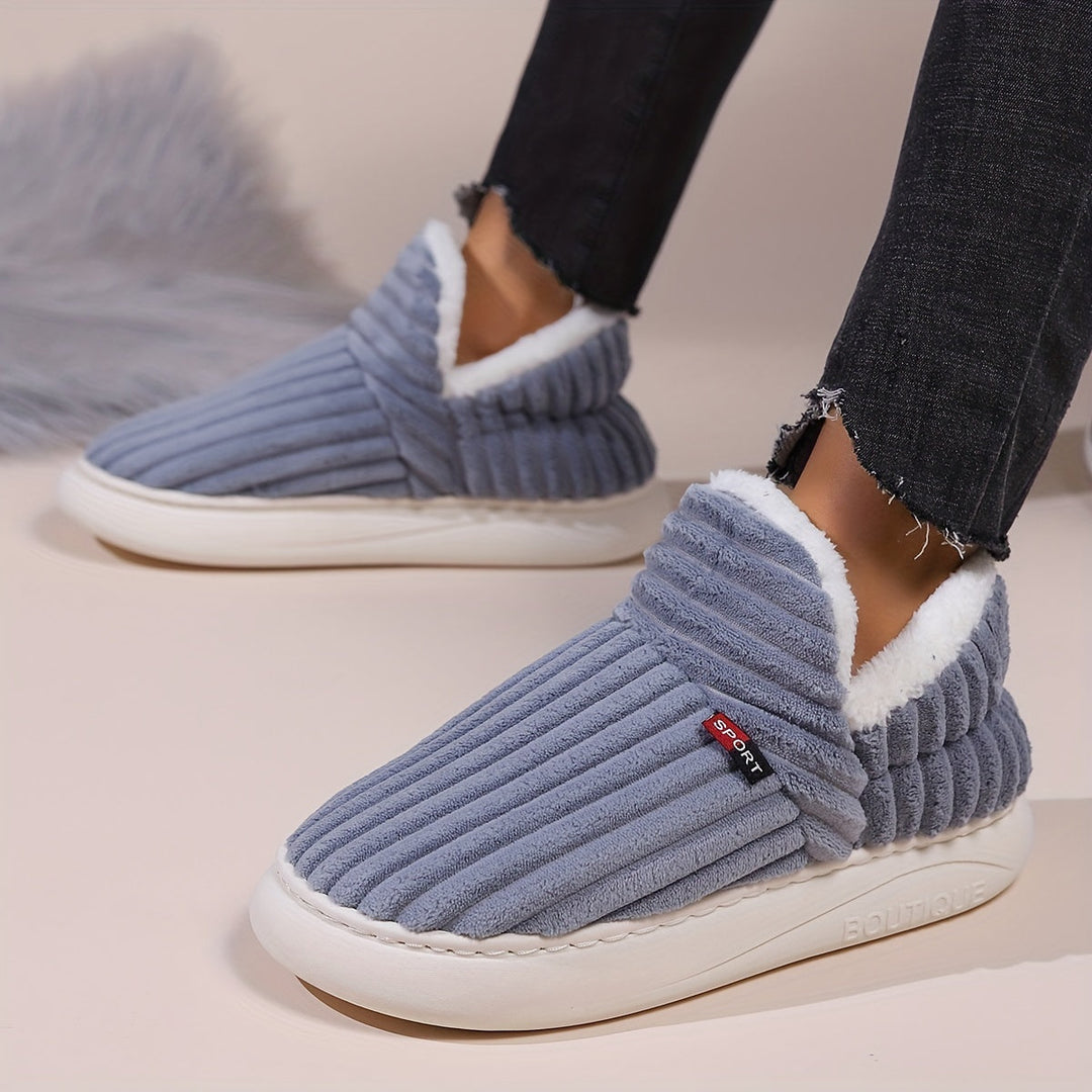 Mantente cálida con zapatillas de felpa para mujer, suela antideslizante y suave.