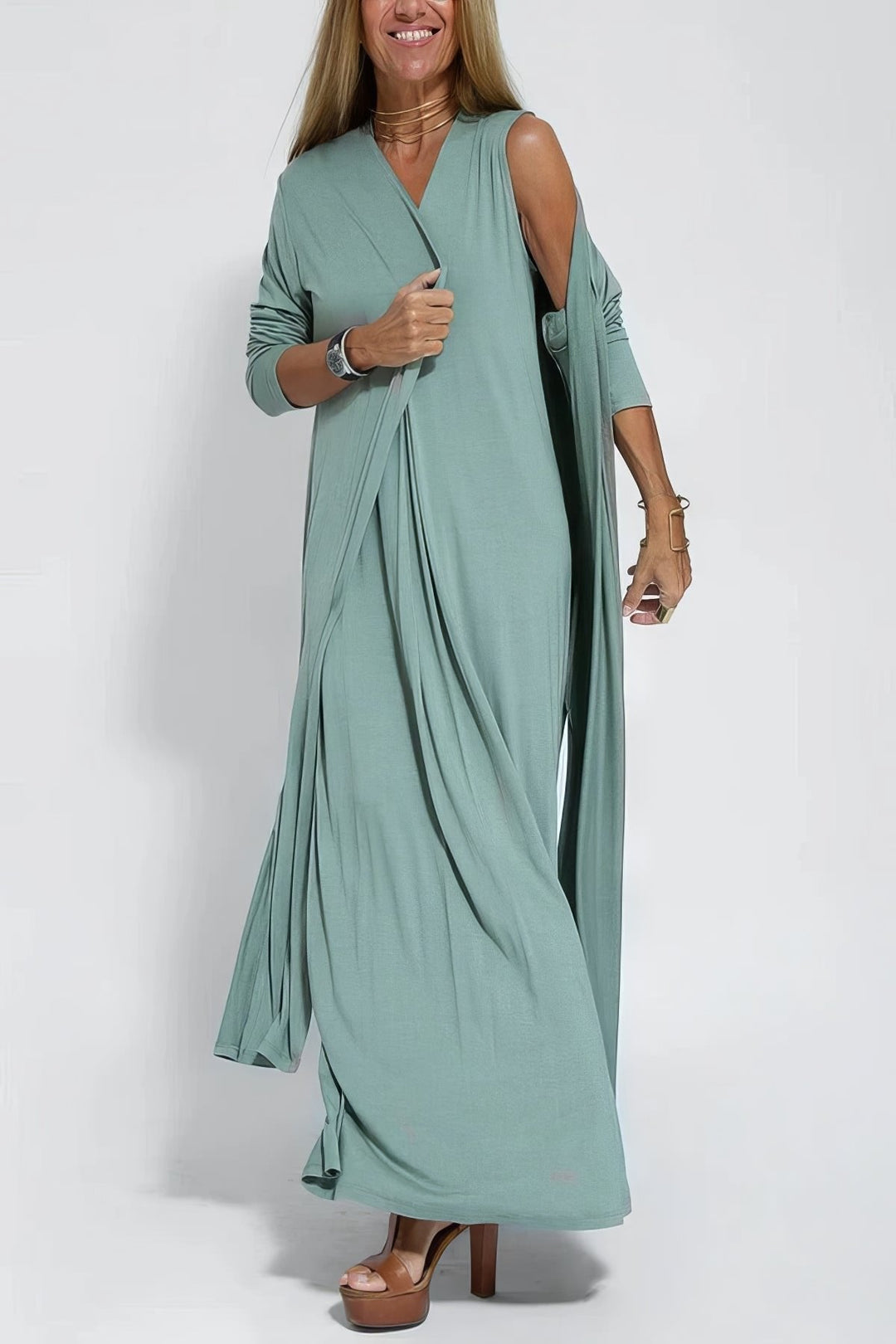 Vestido de playa sin mangas talla grande, maxi estilo con escote V, perfecto para un look relajado.