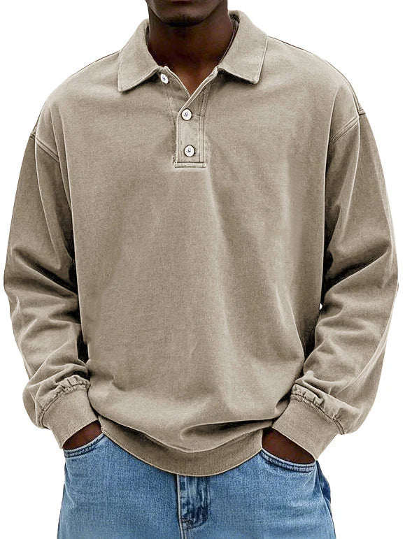 Hombre con jersey polo casual transpirable. Ropa masculina de confort diario.