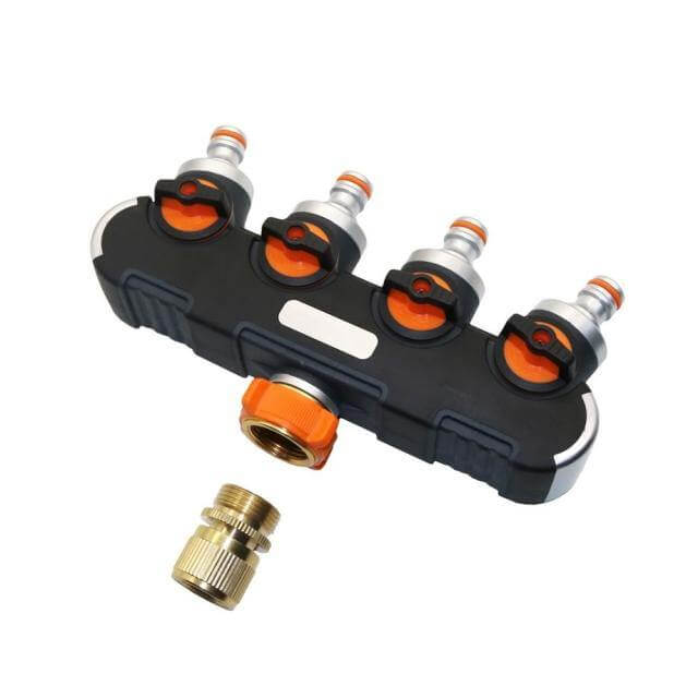 Conector de grifo de jardín con 4 vías para mangueras, distribuye agua para múltiples zonas de riego.