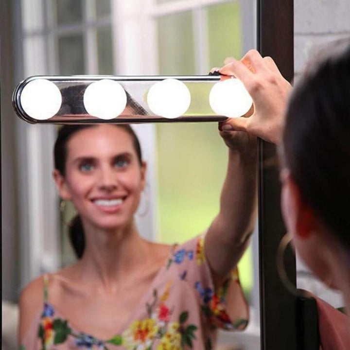 Luz LED portátil para espejo de maquillaje con ventosa, ideal para tocador y baño, mejora la iluminación de belleza.