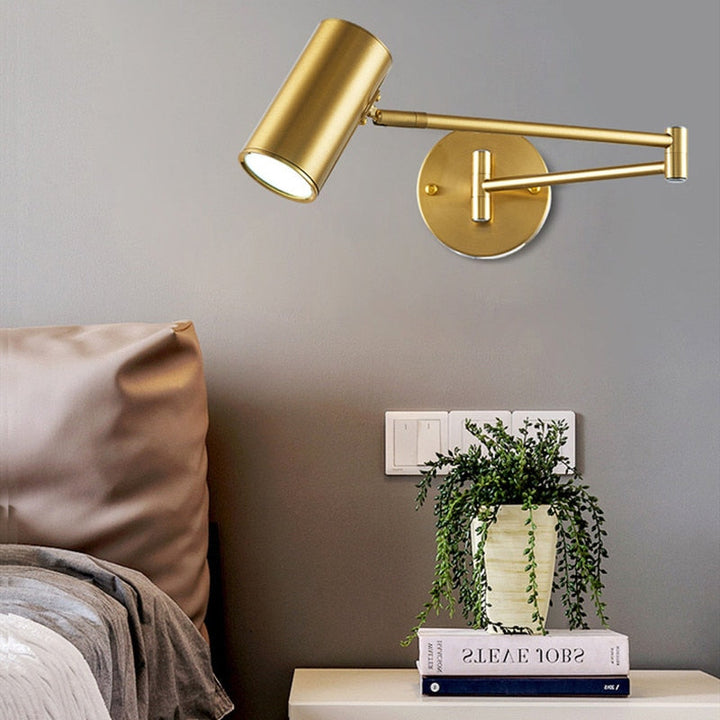 Iluminación de pared moderna, diseño giratorio. Lámpara de latón para decorar salón y dormitorio.