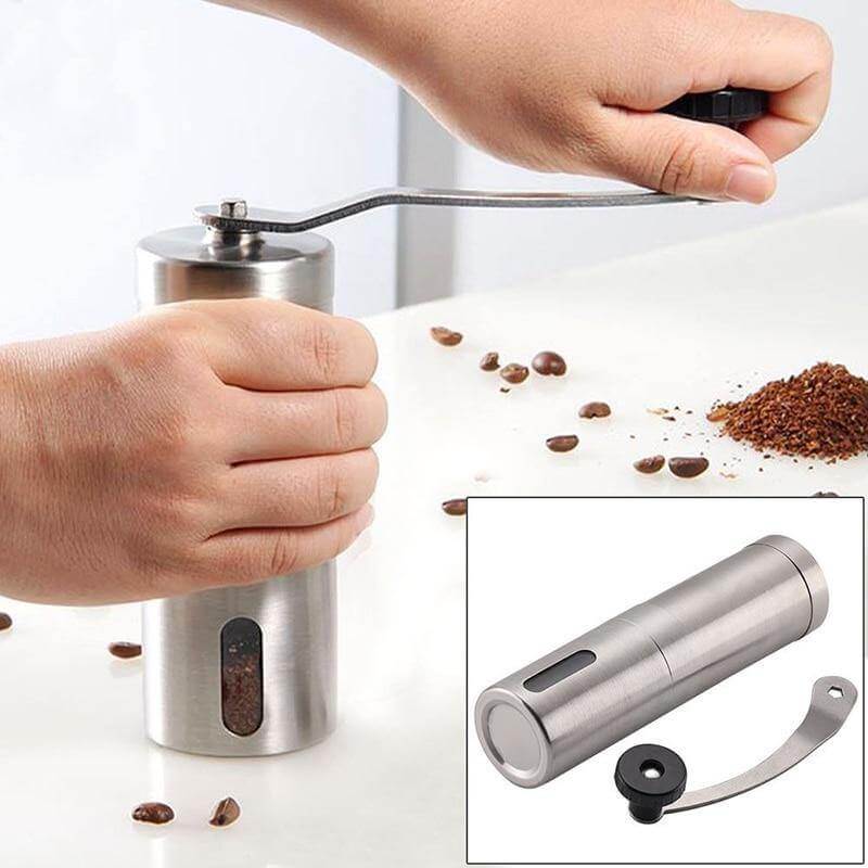 Molienda manual de café, garantizando aroma y sabor fresco. Ideal para amantes del café casero.