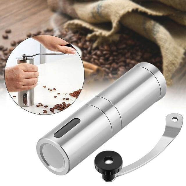 Molino de café manual vintage de madera y metal, estilo retro para moler granos frescos en tu hogar.