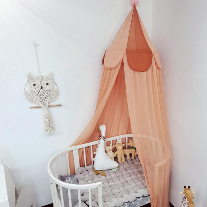 Dosel de cuna infantil de circo. Chiffon suave, perfecto como elemento decorativo en la habitación de los niños.
