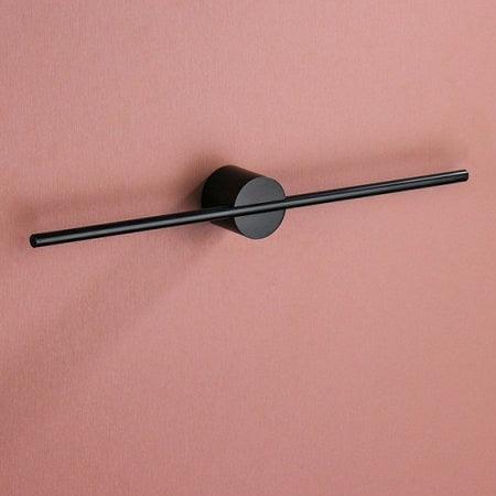 Toallero de pared contemporáneo, perfil delgado y ajustable para optimizar el espacio del baño.