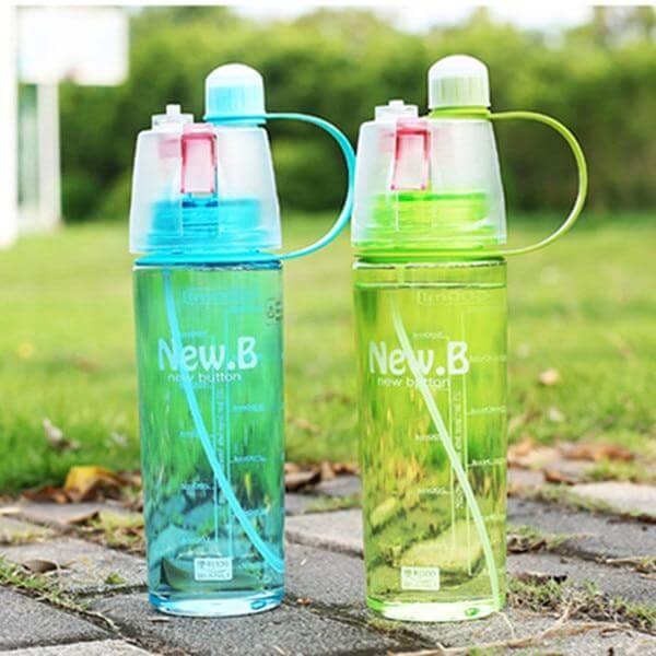 Botella de agua portátil de plástico PP antiderrame para correr y running, ideal para hidratación deportiva y fitness.