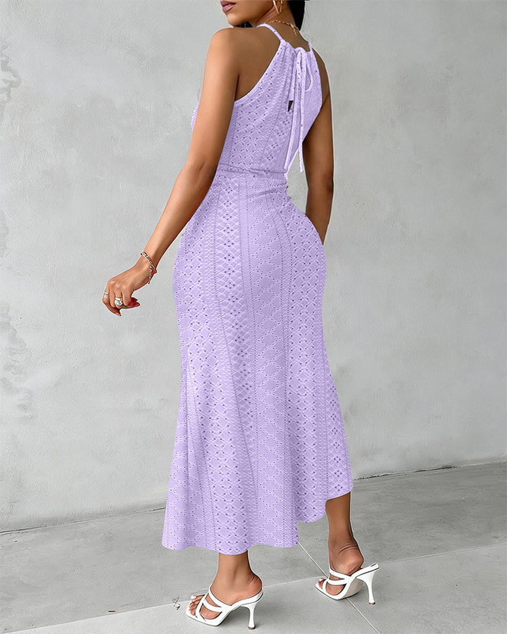 Vestido midi halter con abertura, perfecto para la frescura de verano.