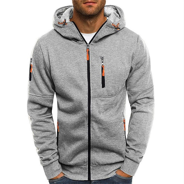 Chaqueta de hombre con capucha ajustable y bolsillos. Estilo casual y protección ligera para el entretiempo.
