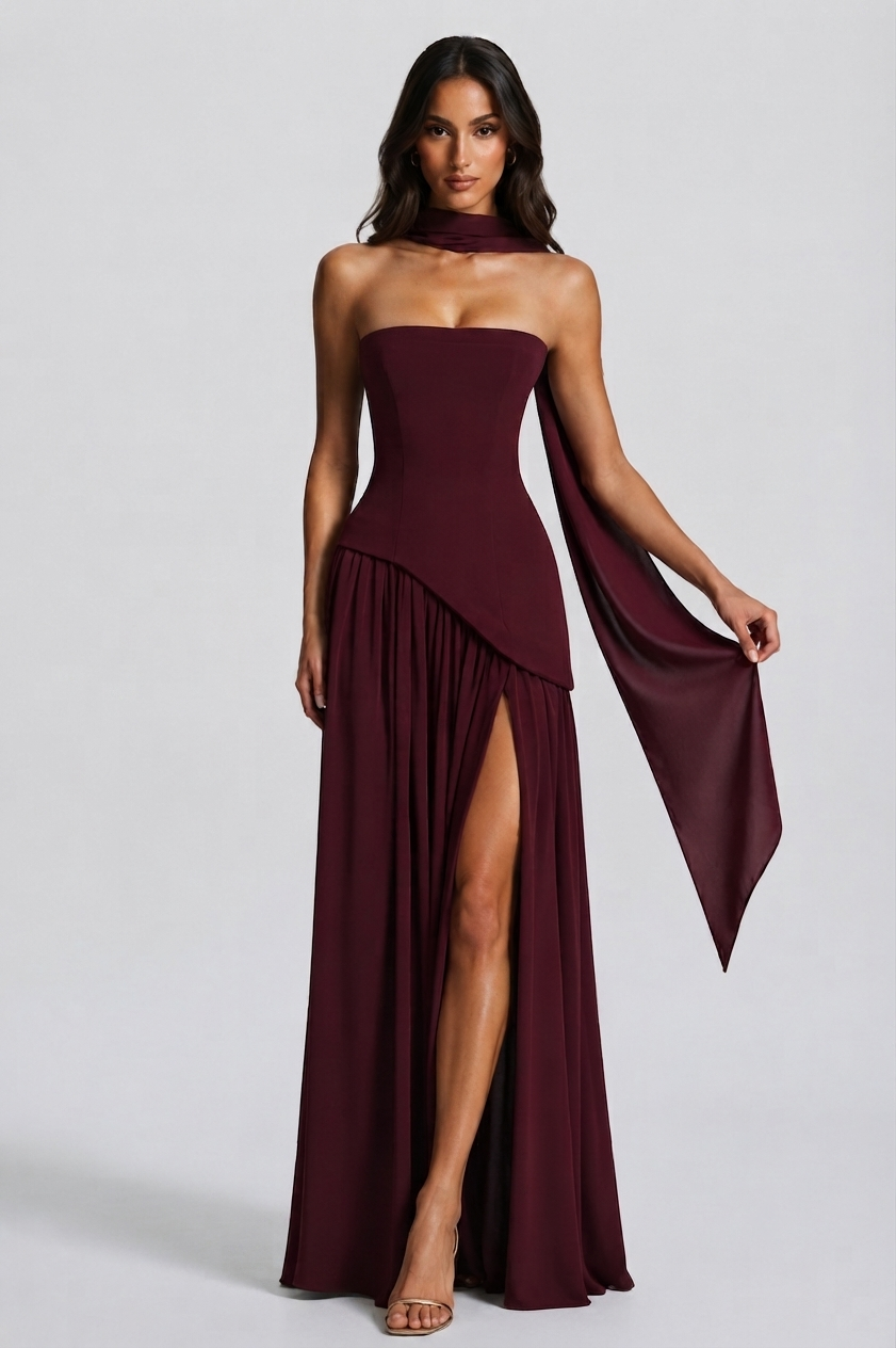 Sofisticado vestido largo de invitada, drapeado, corsé y abertura lateral. Estilo elegante para mujer.