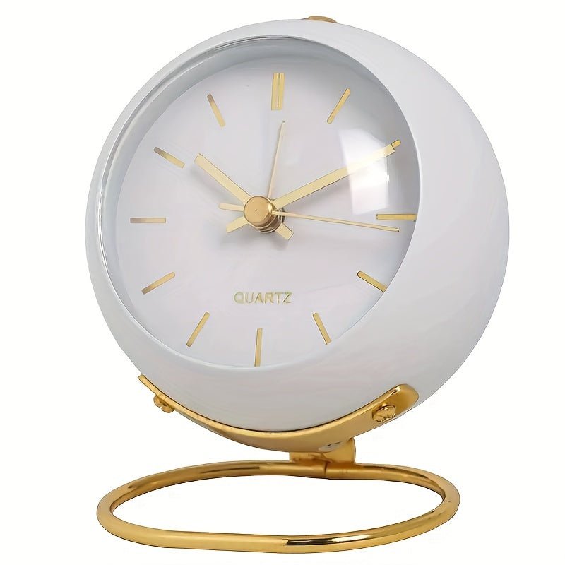 Reloj despertador de estilo vintage analógico para decoración, silencioso y funcional en cualquier hogar.