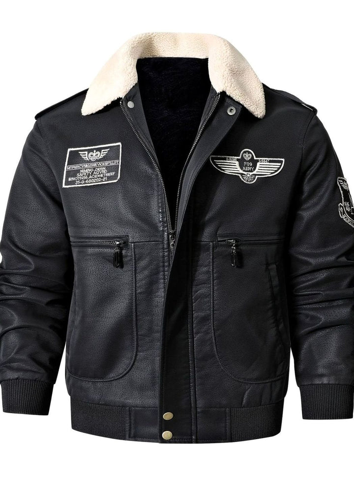 Chaqueta aviador hombre, estilo clásico, cálida, con cuello sherpa y parches bordados.