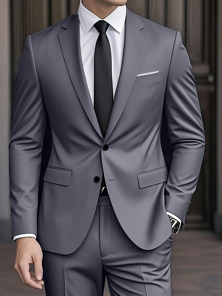 Traje de boda slim fit azul marino, conjunto elegante de dos piezas para celebración masculina.