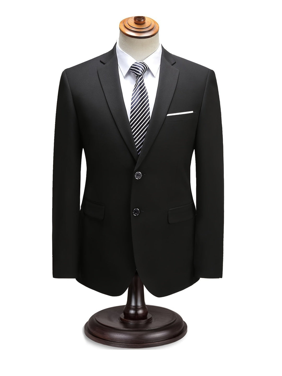 Traje de hombre negro slim fit, ideal para celebraciones y eventos formales elegantes.