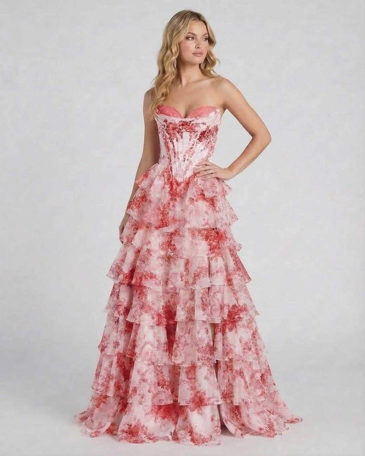 Maxi vestido floral estampado para mujer. Corte elegante y fluido, perfecto para eventos de gala.