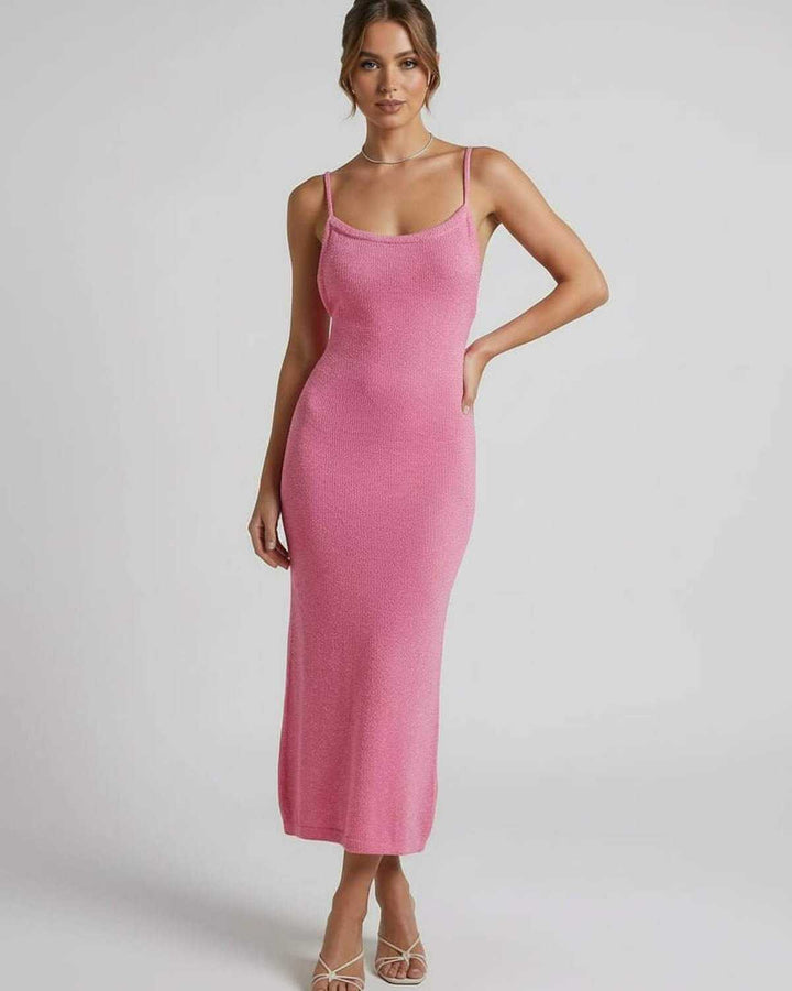 Ropa femenina: Vestido midi Rosalia rosa con tirantes finos, estilo moderno y elegante para cualquier ocasión.