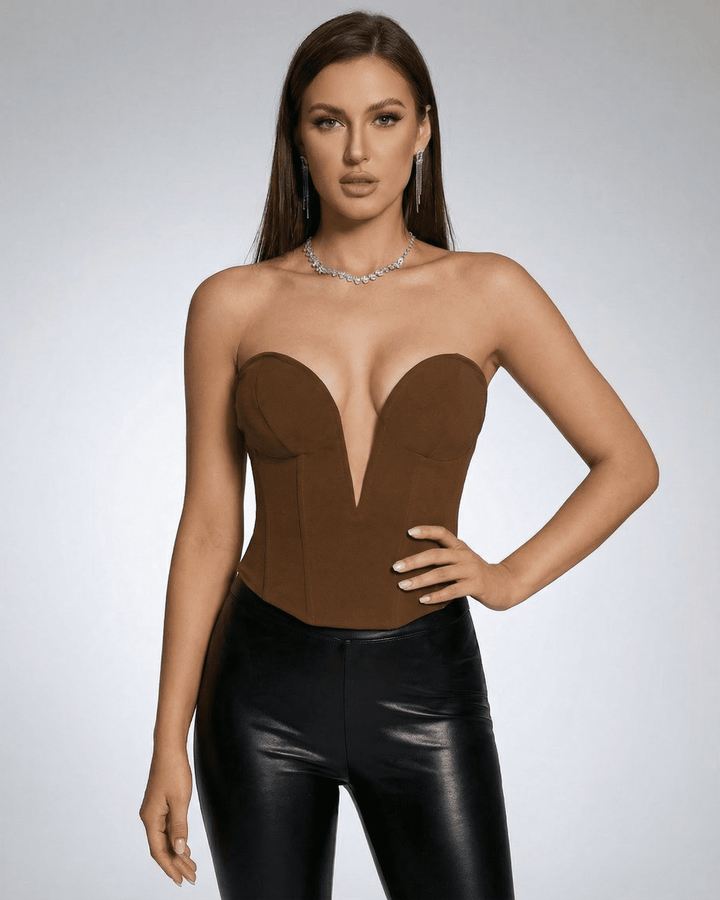 Diseño de top corsé Ruby sin tirantes para mujer. Moda estructurada que realza la figura con elegancia.