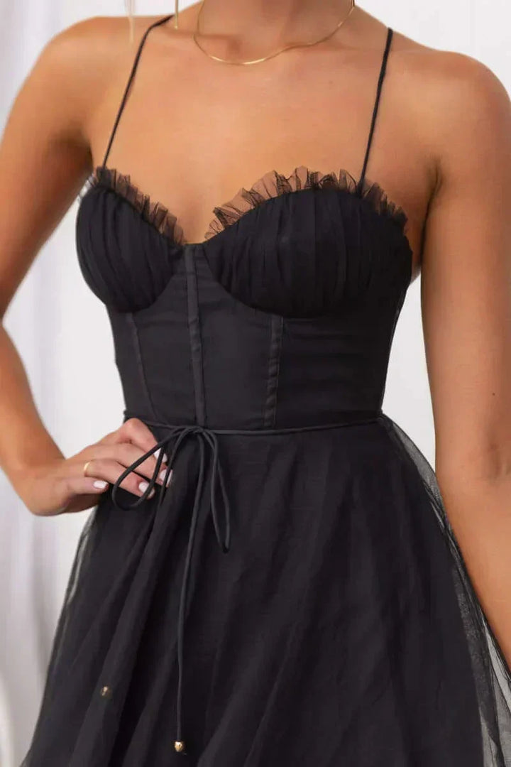 Vestido de noche midi Eileen, diseño sofisticado para celebraciones.