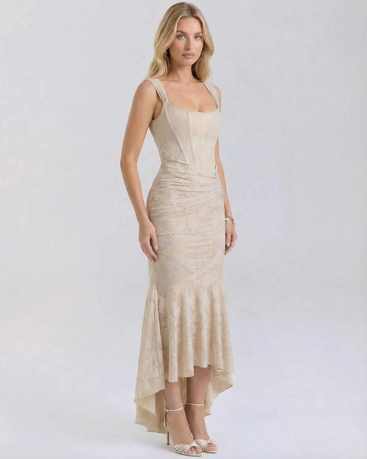 Vestido de noche sable nude floral, corte cola de pez, sin mangas y cuello cuadrado, moda elegante para mujer.