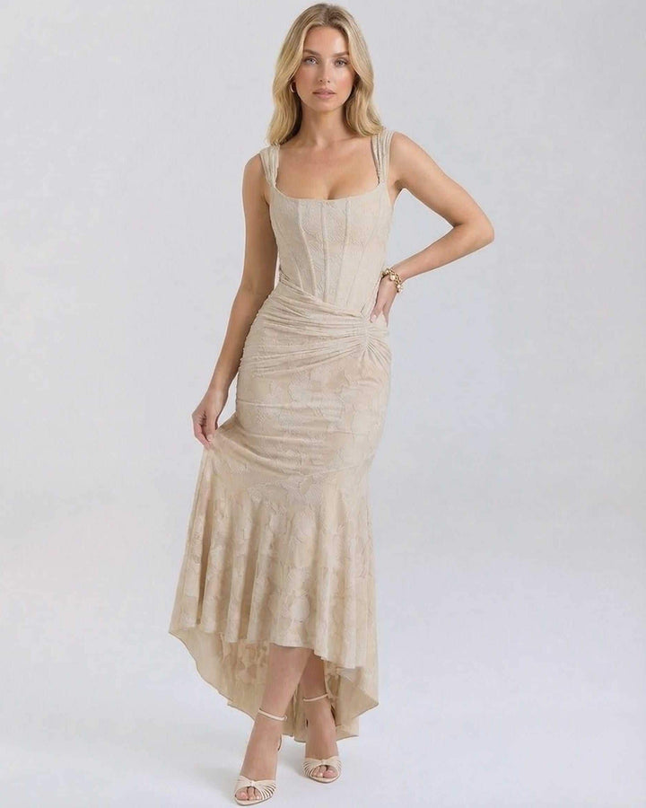 Elegante vestido maxi sable nude sin mangas para mujer, con cuello cuadrado y estampado floral, perfecto para fiestas.