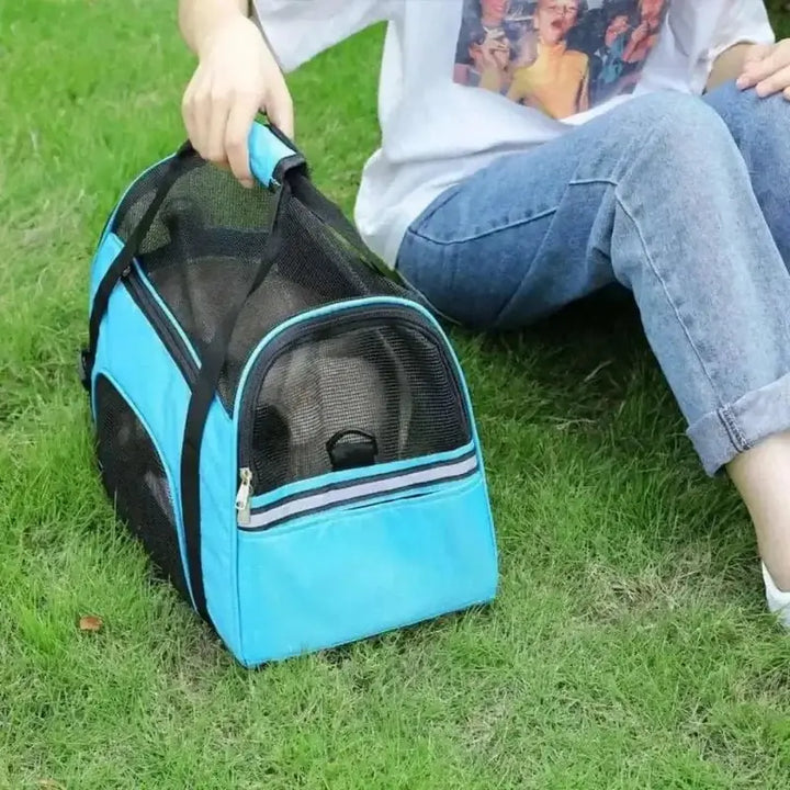 Bolso de viaje antiestrés para gatos. Garantiza un transporte tranquilo y seguro en cualquier aerolínea.