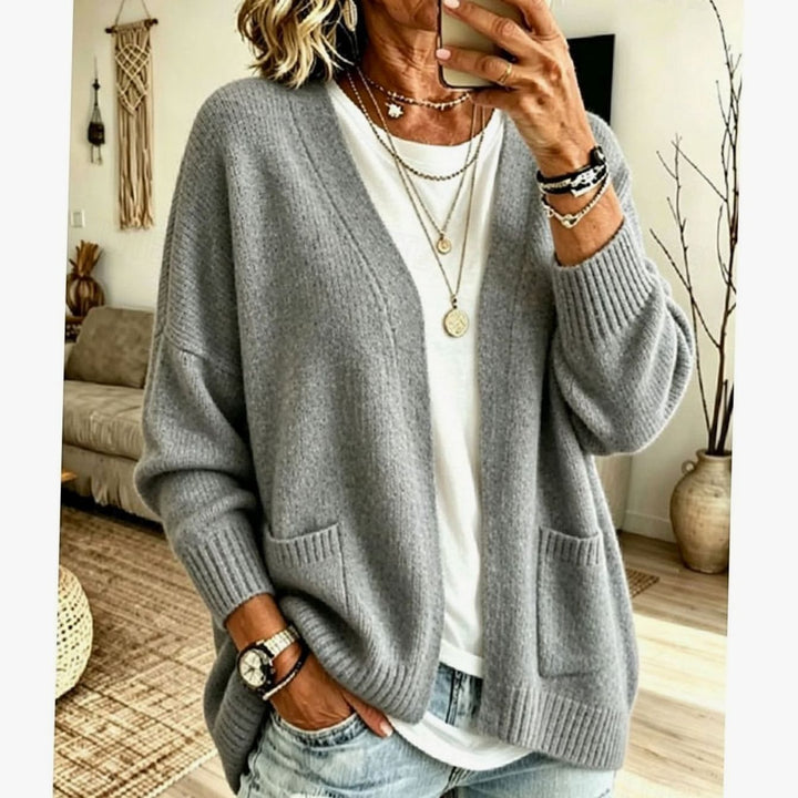 Cárdigan de punto suave para mujer, con cómodos bolsillos y caída relajada, perfecto para un look básico de otoño.
